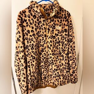 Women’s north face coat 2x leopard